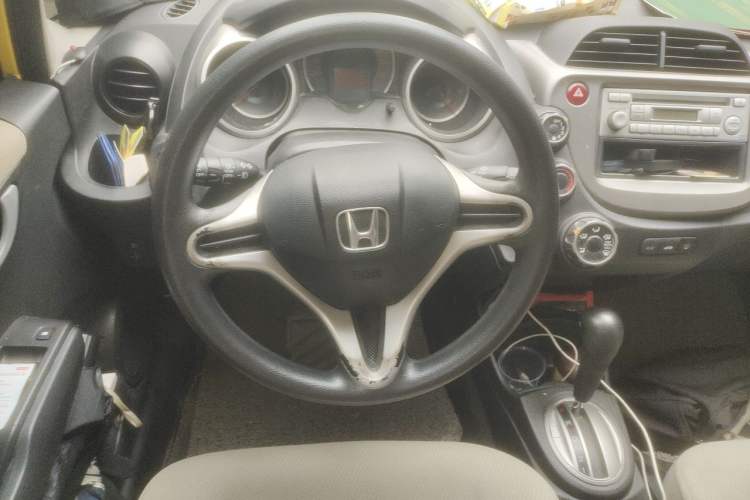 Used Honda Fit 2011 1.3L automatic comfort version Steering Wheel