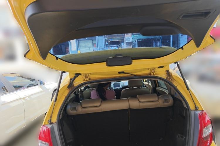 Used Honda Fit 2011 1.3L manual Comfort version Trunk