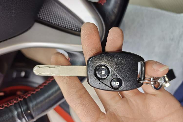 Used Honda Fit 2011 1.5L Automatic Luxury Edition Vehicle Key