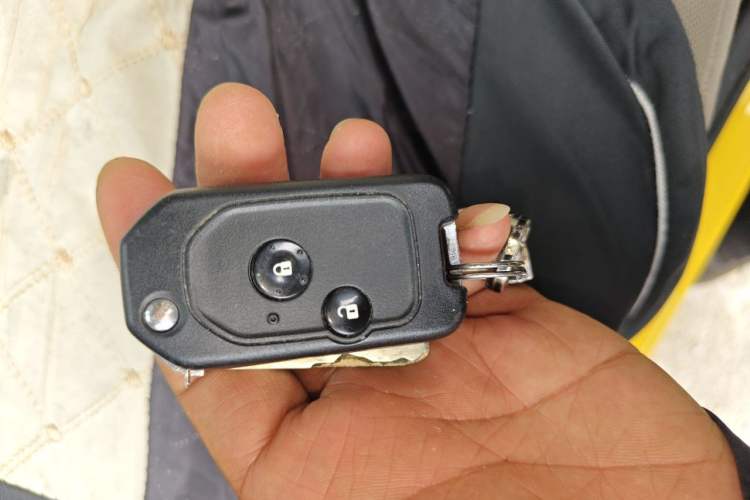 Used Honda Fit 2011 1.3L manual Comfort version Vehicle Key