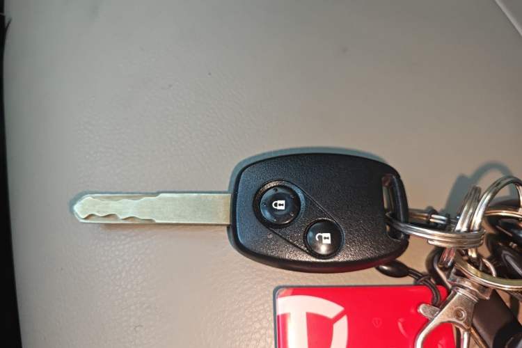 Used Honda Fit 2011 1.3L automatic comfort version Vehicle Key