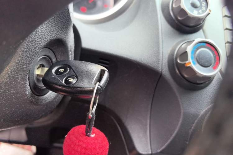 Used Honda Fit 2011 1.5L Automatic Luxury Edition Vehicle Key