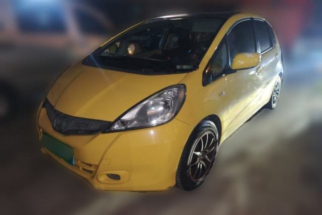 Used Honda Fit 2011 1.3L automatic comfort version