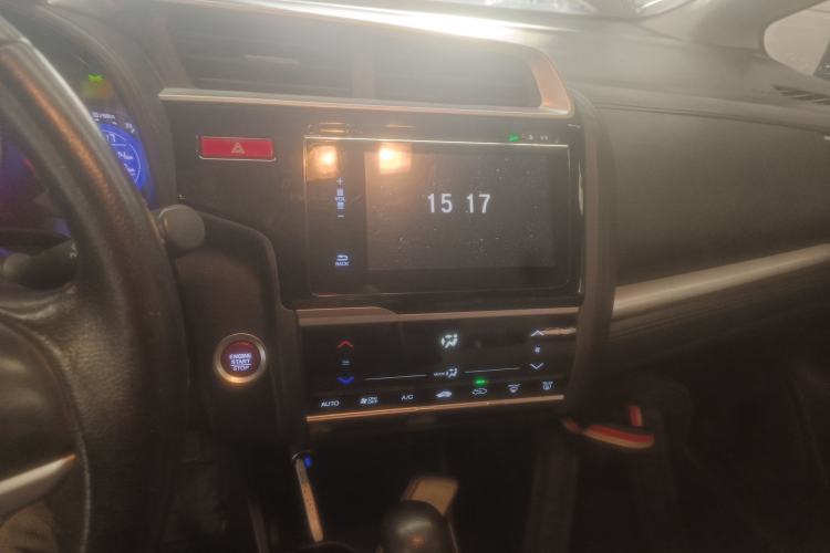 Used Honda Fit 2014 1.5L EXLI CVT Leading Model Audio And AC Panel