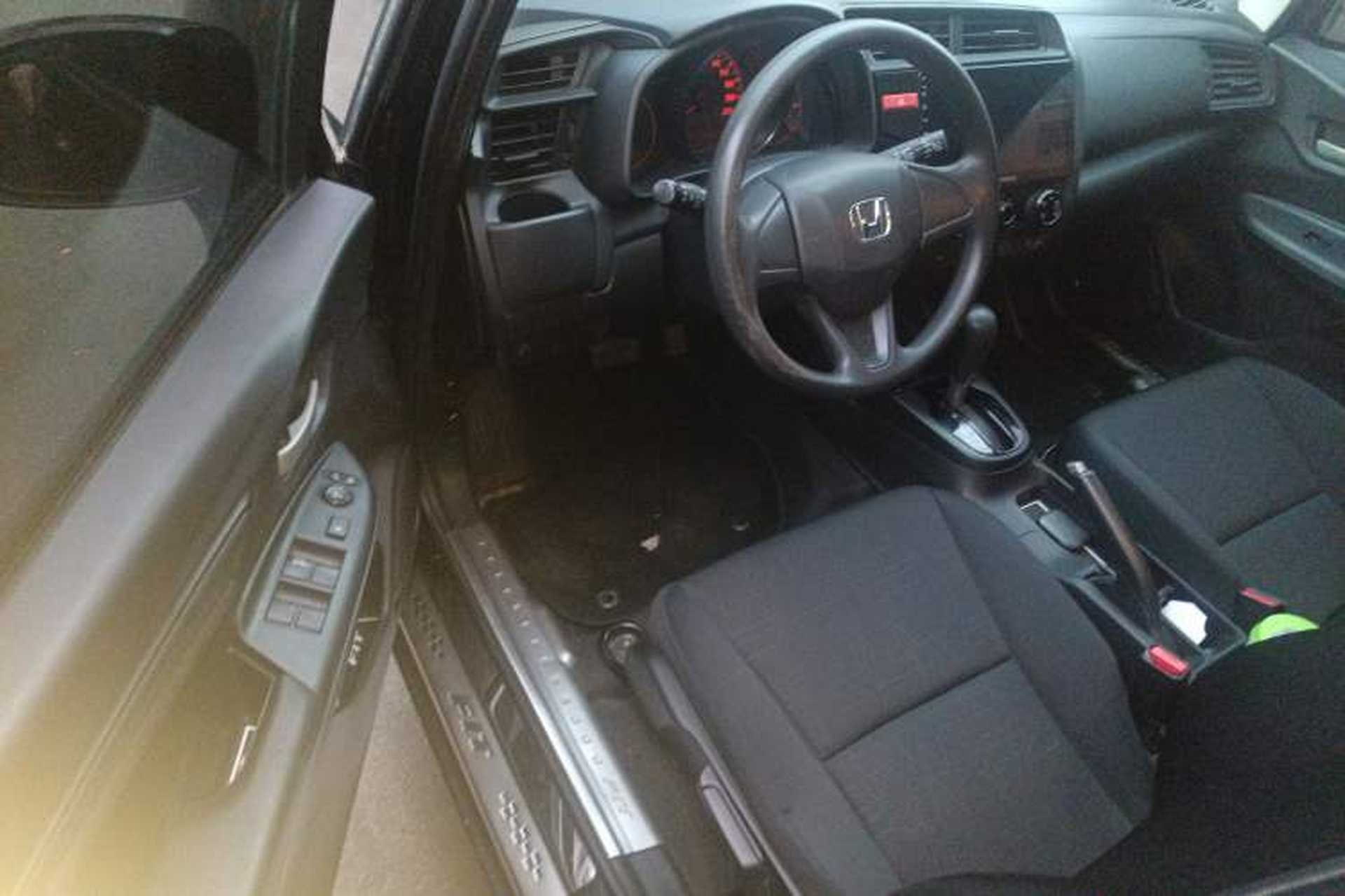 Used Honda Fit 2014 1.5L LX CVT Comfort Model Driver Seat