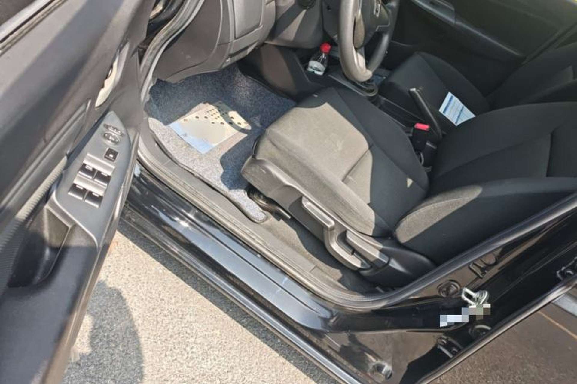 Used Honda Fit 2014 1.5L LX Manual Comfort Model Driver Seat