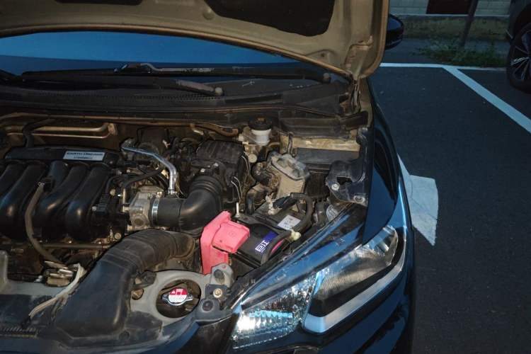 Used Honda Fit 2014 1.5L LX CVT Comfort Model Engine Bay Left