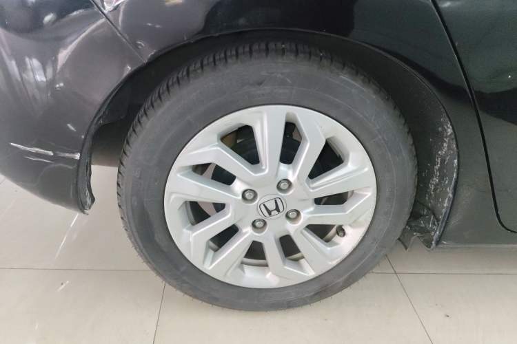 Used Honda Fit 2014 1.5L SE CVT Fashion Model Exterior 5