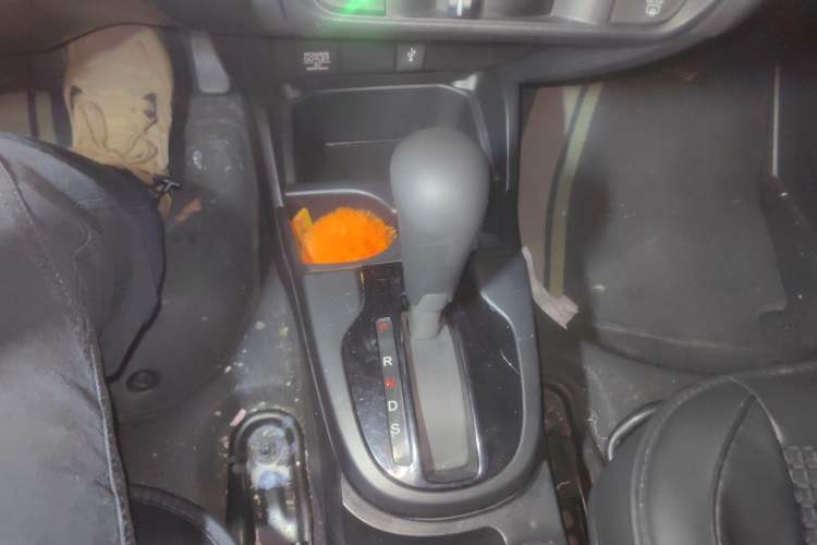 Used Honda Fit 2014 1.5L LX CVT Comfort Model Gear Lever