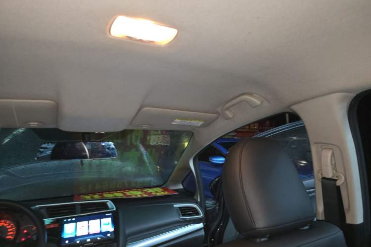 Used Honda Fit 2014 1.5L SE CVT Fashion Model Headliner