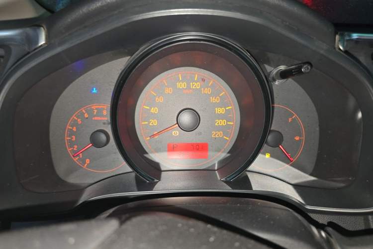 Used Honda Fit 2014 1.5L SE CVT Fashion Model Instrument Cluster