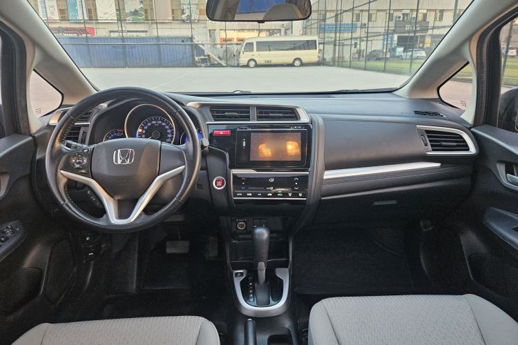 Used Honda Fit 2014 1.5L EXLI CVT Leading Model Interior 2