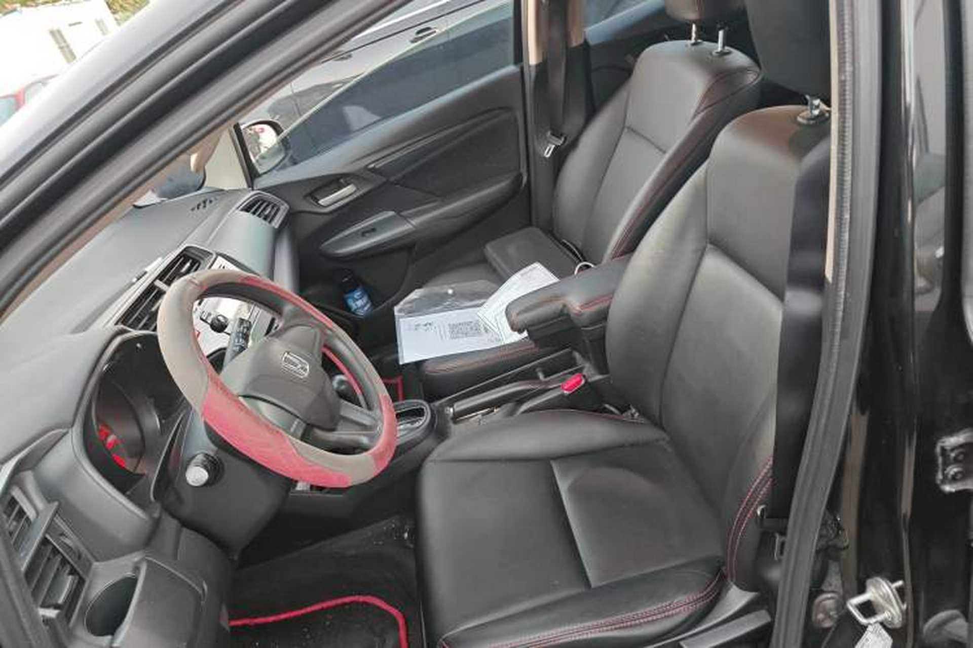 Used Honda Fit 2014 1.5L LX CVT Comfort Model Left Front Seat