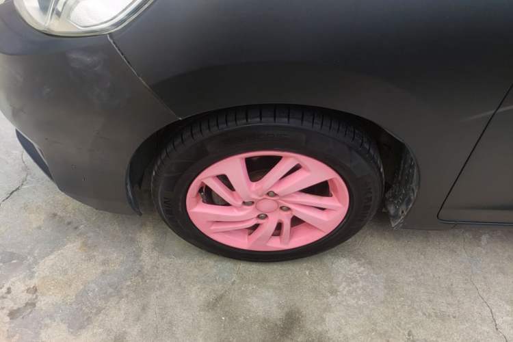 Used Honda Fit 2014 1.5L SE CVT Fashion Model Left Front Wheel Hub