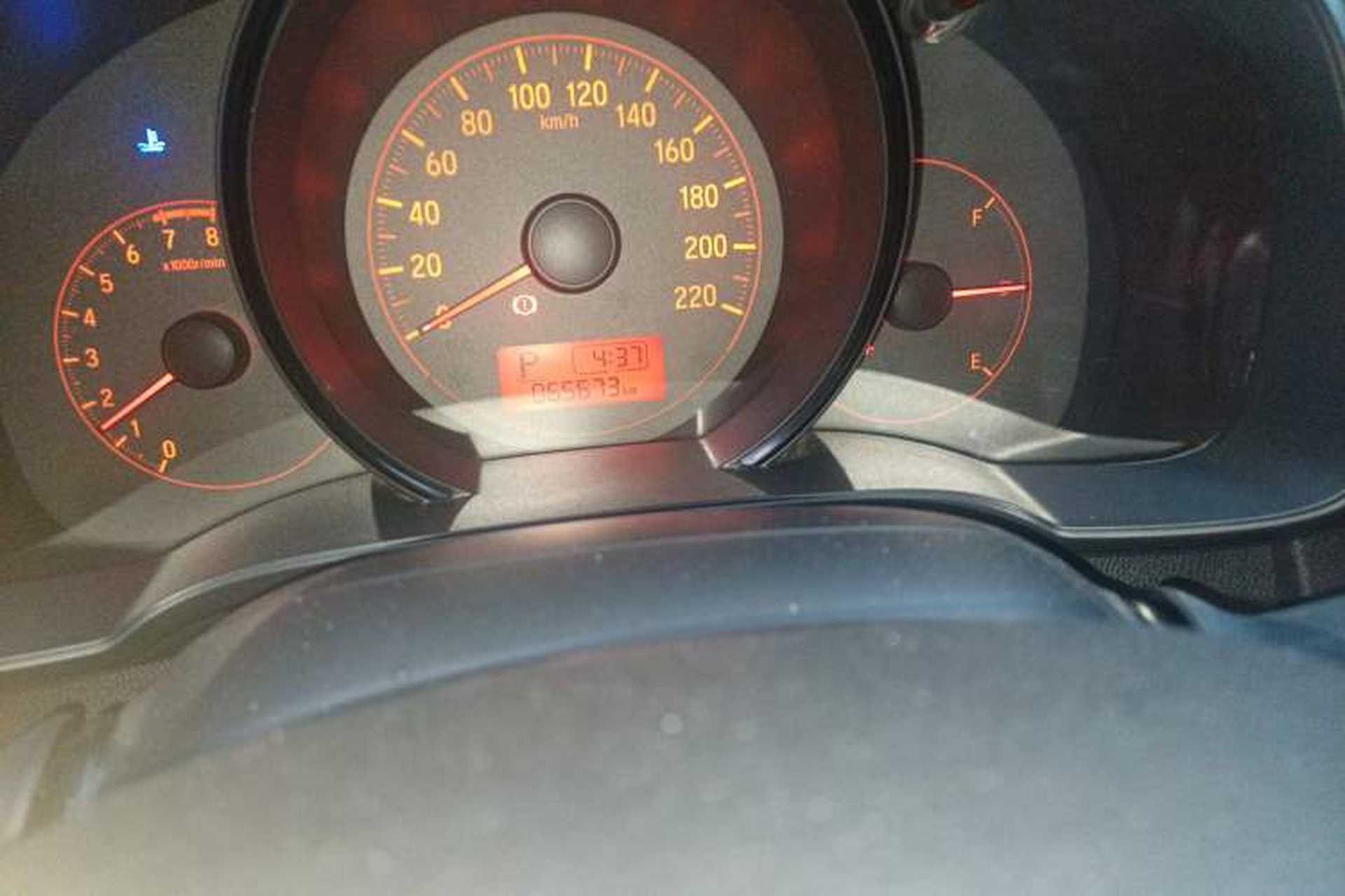 Used Honda Fit 2014 1.5L LX CVT Comfort Model Odometer Close Up