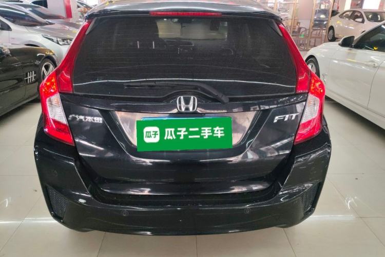 Used Honda Fit 2014 1.5L SE CVT Fashion Model Rear
