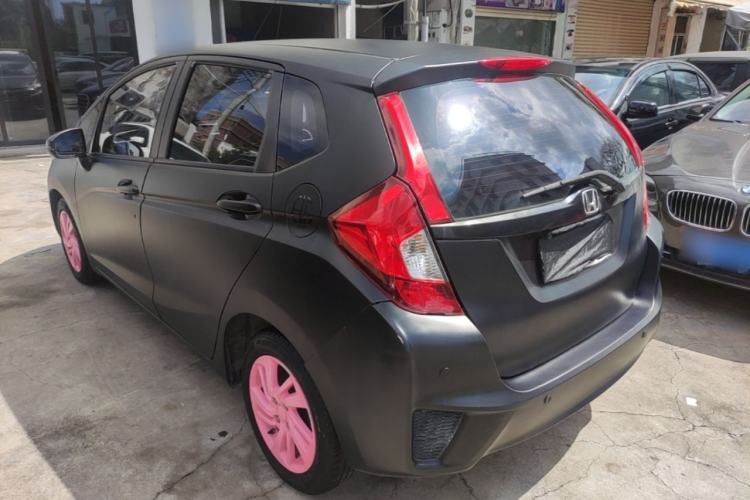 Used Honda Fit 2014 1.5L SE CVT Fashion Model Rear Left 45 Deg