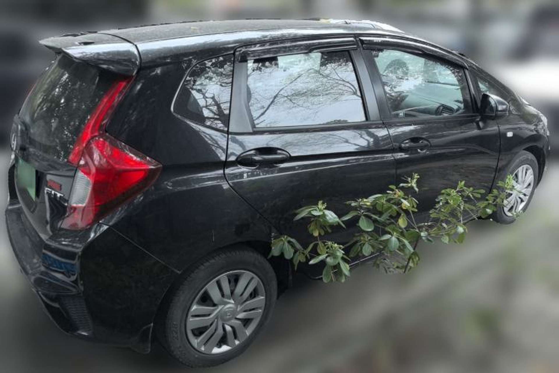 Used Honda Fit 2014 1.5L LX Manual Comfort Model Rear Right 45 Deg