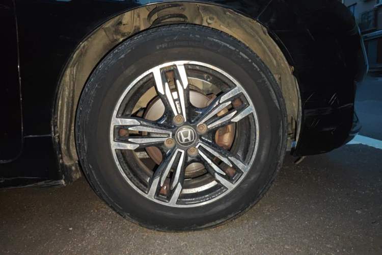 Used Honda Fit 2014 1.5L LX CVT Comfort Model Right Front Wheel Hub