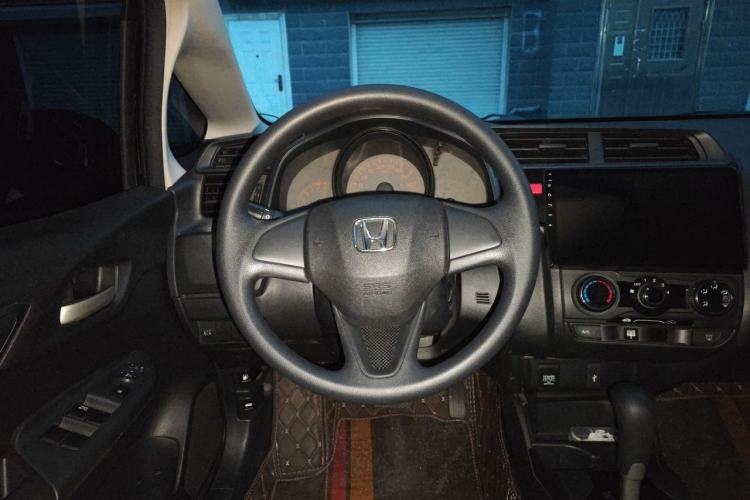 Used Honda Fit 2014 1.5L LX CVT Comfort Model Steering Wheel