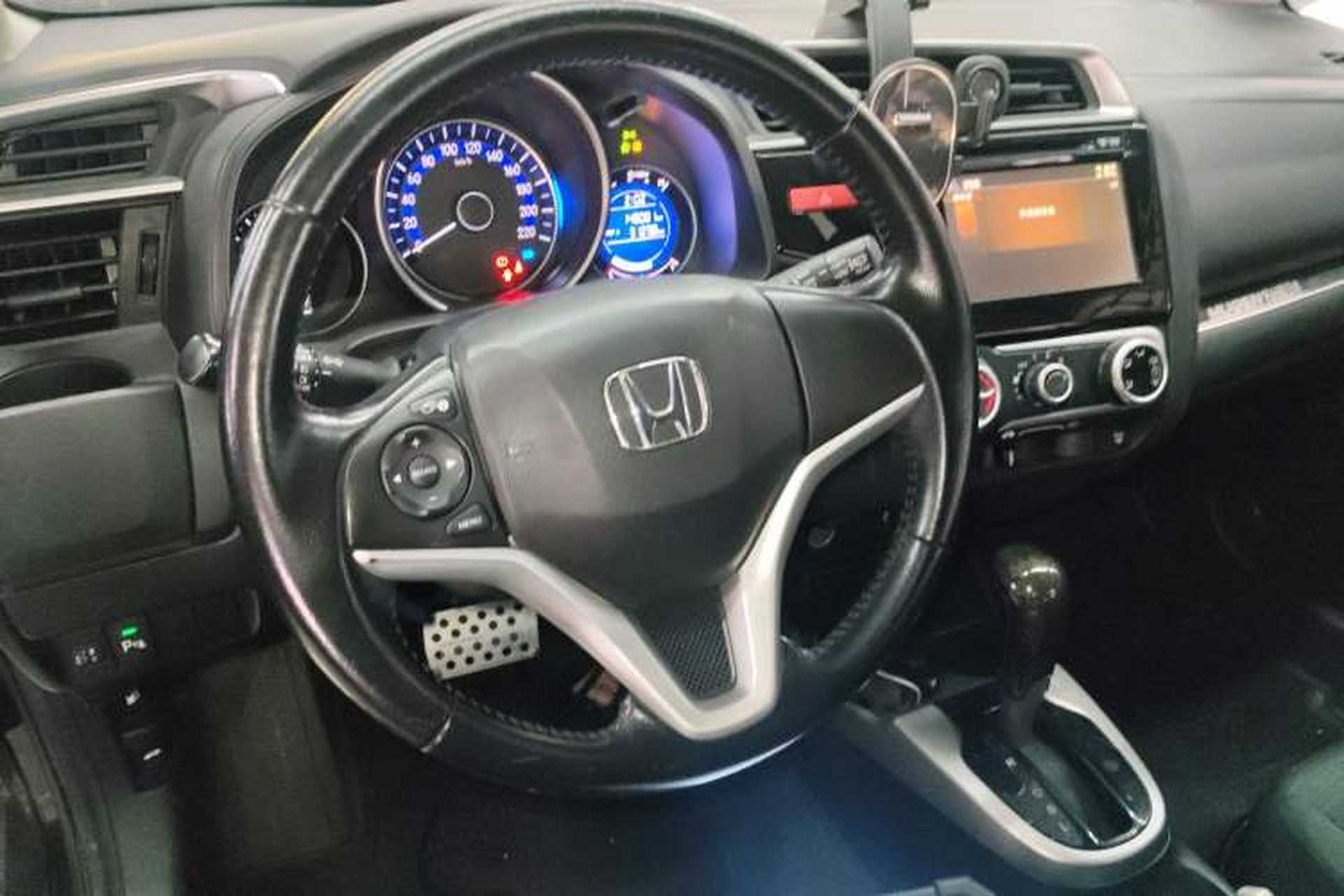 Used Honda Fit 2014 1.5L SE CVT Fashion Model Steering Wheel
