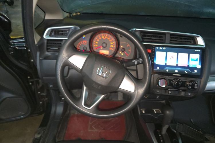 Used Honda Fit 2014 1.5L SE CVT Fashion Model Steering Wheel