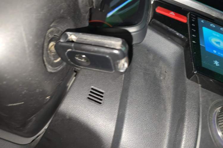 Used Honda Fit 2014 1.5L SE CVT Fashion Model Vehicle Key
