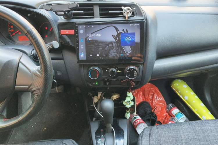 Used Honda Fit 2014 1.5L LX CVT Comfort Model Audio And AC Panel