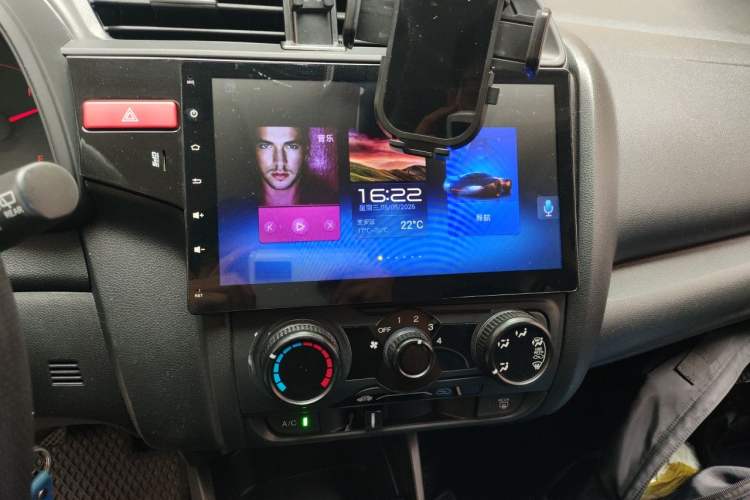 Used Honda Fit 2014 1.5L LX CVT Comfort Model Audio And AC Panel