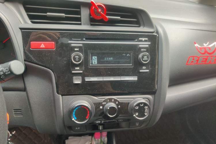 Used Honda Fit 2014 1.5L LX Manual Comfort Model Audio And AC Panel