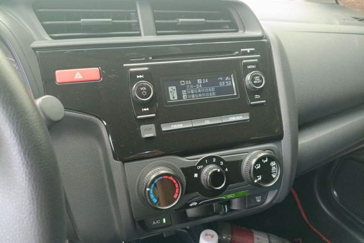 Used Honda Fit 2014 1.5L LX CVT Comfort Model Audio And AC Panel