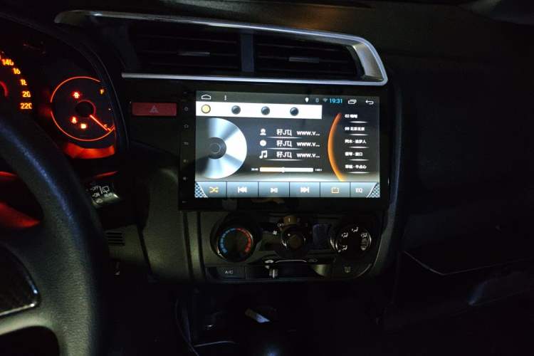 Used Honda Fit 2014 1.5L LX CVT Comfort Model Audio And AC Panel