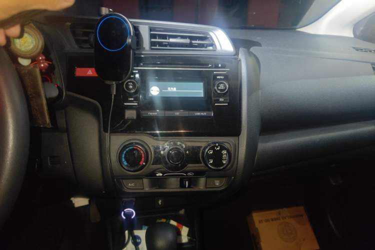 Used Honda Fit 2014 1.5L LX CVT Comfort Model Audio And AC Panel
