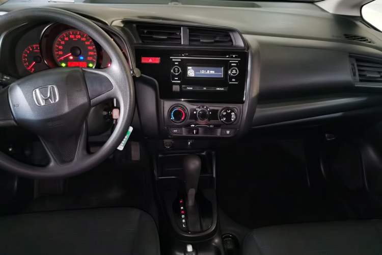 Used Honda Fit 2014 1.5L LX CVT Comfort Model Audio And AC Panel