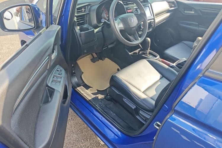 Used Honda Fit 2014 1.5L LX CVT Comfort Model Driver Seat