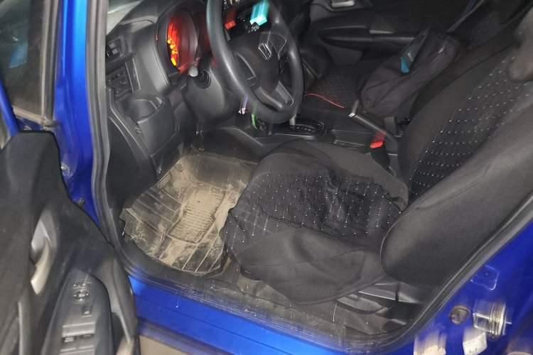 Used Honda Fit 2014 1.5L LX CVT Comfort Model Driver Seat