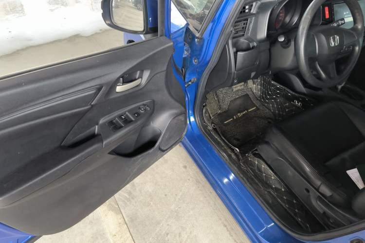 Used Honda Fit 2014 1.5L LX CVT Comfort Model Driver Seat