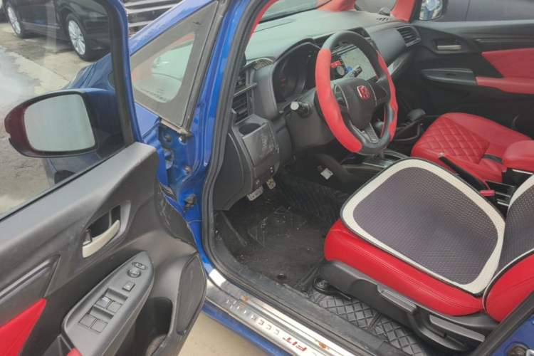 Used Honda Fit 2014 1.5L LX CVT Comfort Model Driver Seat