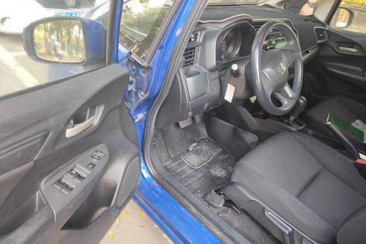 Used Honda Fit 2014 1.5L LX CVT Comfort Model Driver Seat