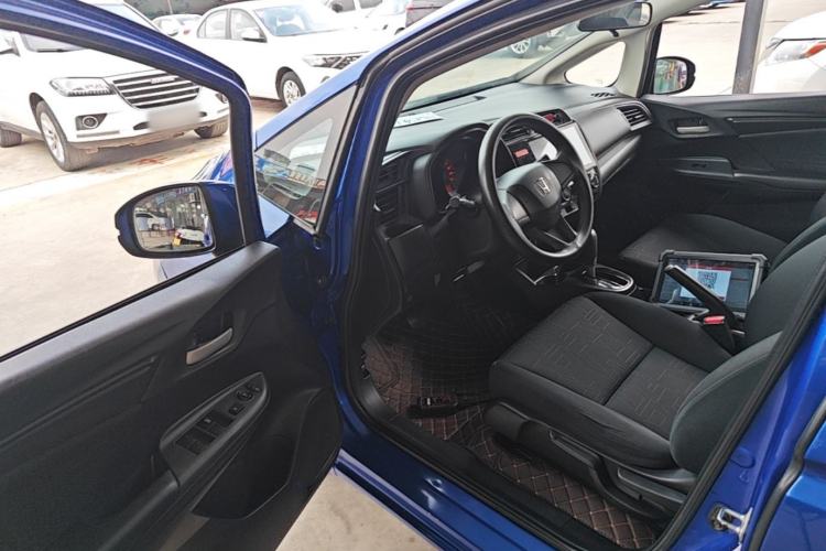 Used Honda Fit 2014 1.5L LX CVT Comfort Model Driver Seat