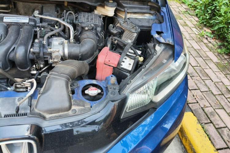 Used Honda Fit 2014 1.5L LX CVT Comfort Model Engine Bay Left