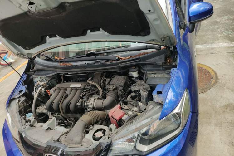 Used Honda Fit 2014 1.5L LX CVT Comfort Model Engine Bay Left