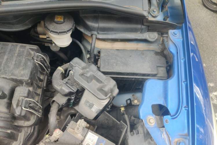 Used Honda Fit 2014 1.5L LX Manual Comfort Model Engine Bay Left