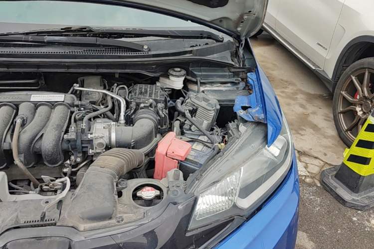 Used Honda Fit 2014 1.5L LX Manual Comfort Model Engine Bay Left