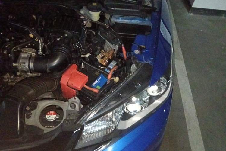 Used Honda Fit 2014 1.5L LX Manual Comfort Model Engine Bay Left