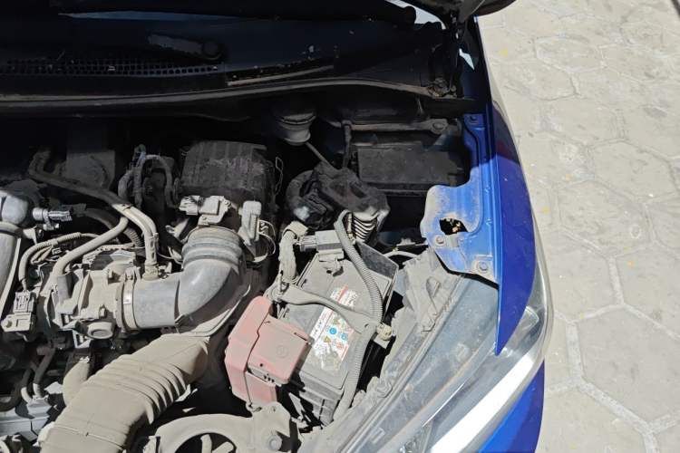 Used Honda Fit 2014 1.5L LX CVT Comfort Model Engine Bay Left