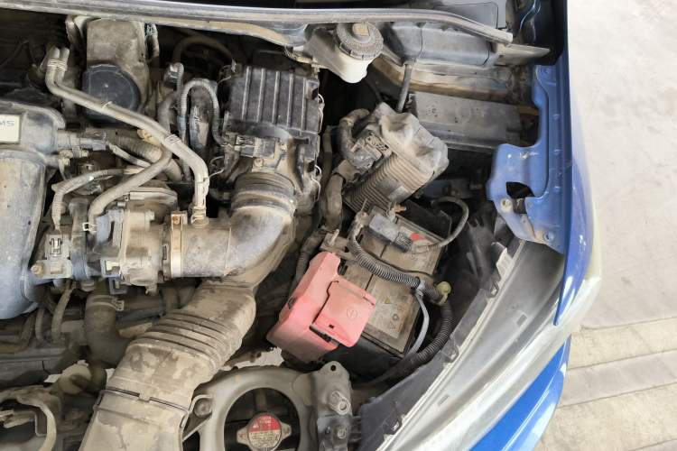 Used Honda Fit 2014 1.5L LX CVT Comfort Model Engine Bay Left