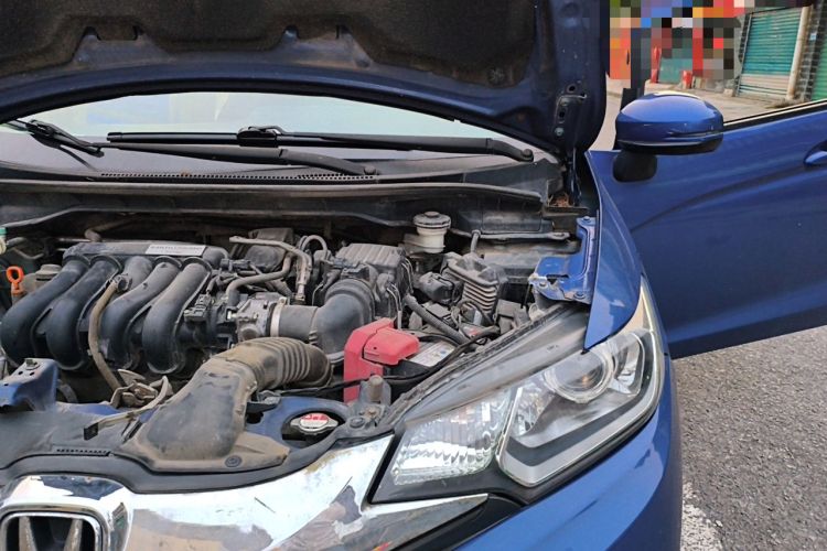 Used Honda Fit 2014 1.5L SE CVT Fashion Model Engine Bay Left