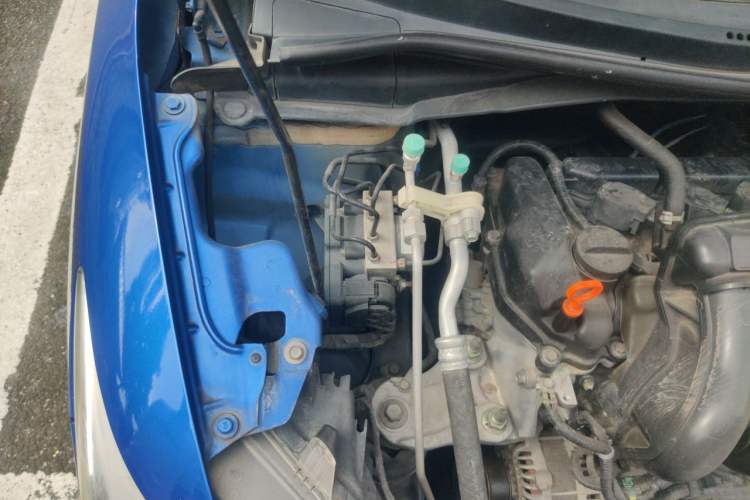 Used Honda Fit 2014 1.5L LX Manual Comfort Model Engine Bay Right