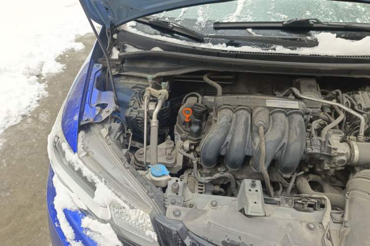 Used Honda Fit 2014 1.5L LX CVT Comfort Model Engine Bay Right